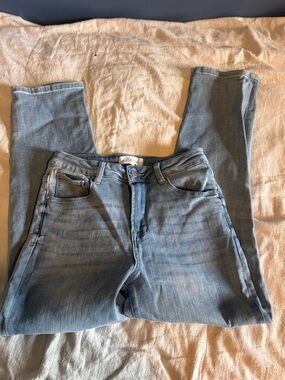 Risen jeans womens Size 5 27 Medium wash high rise straight leg denim